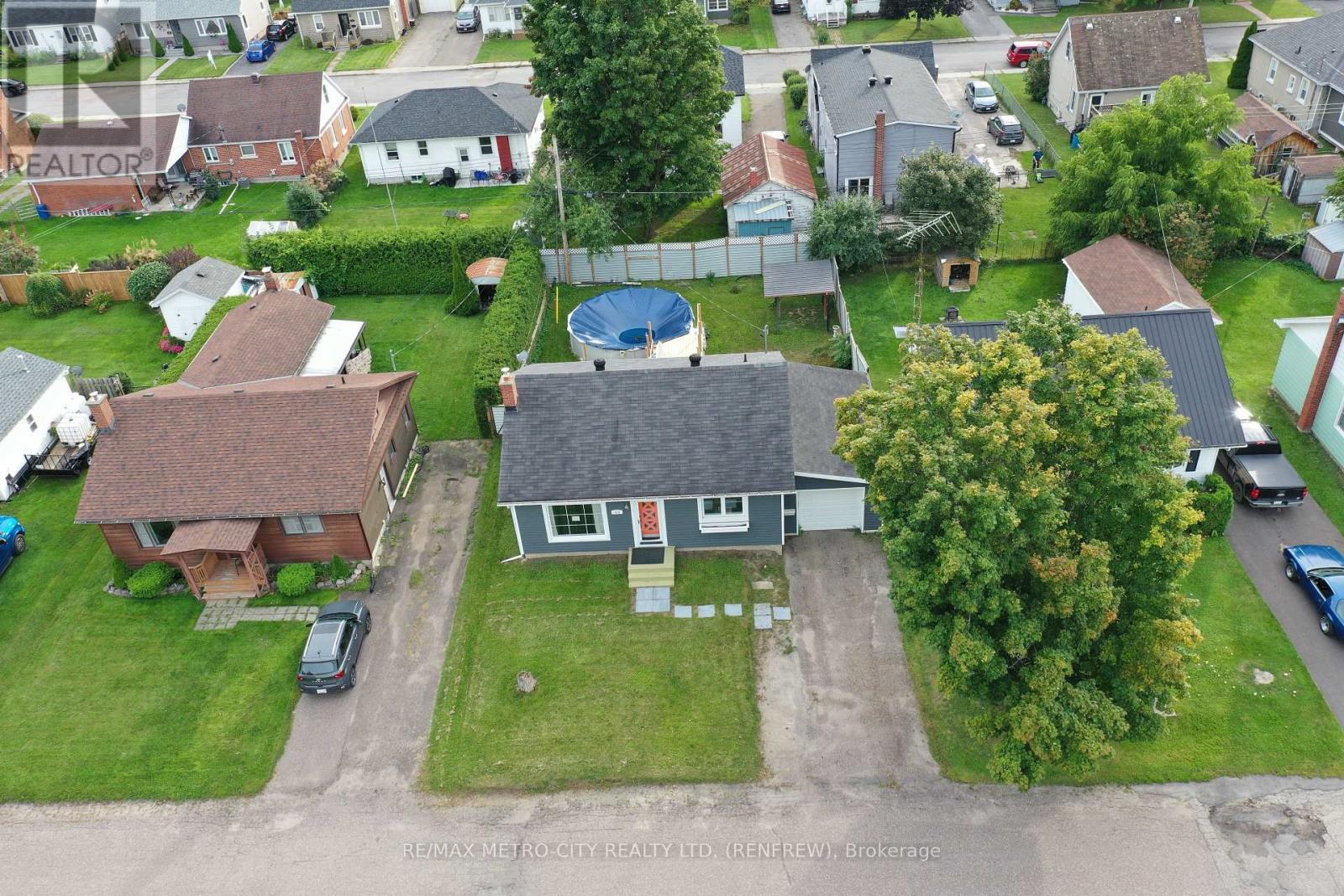 478 New Street, Renfrew, Ontario  K7V 1G8 - Photo 5 - X13751494