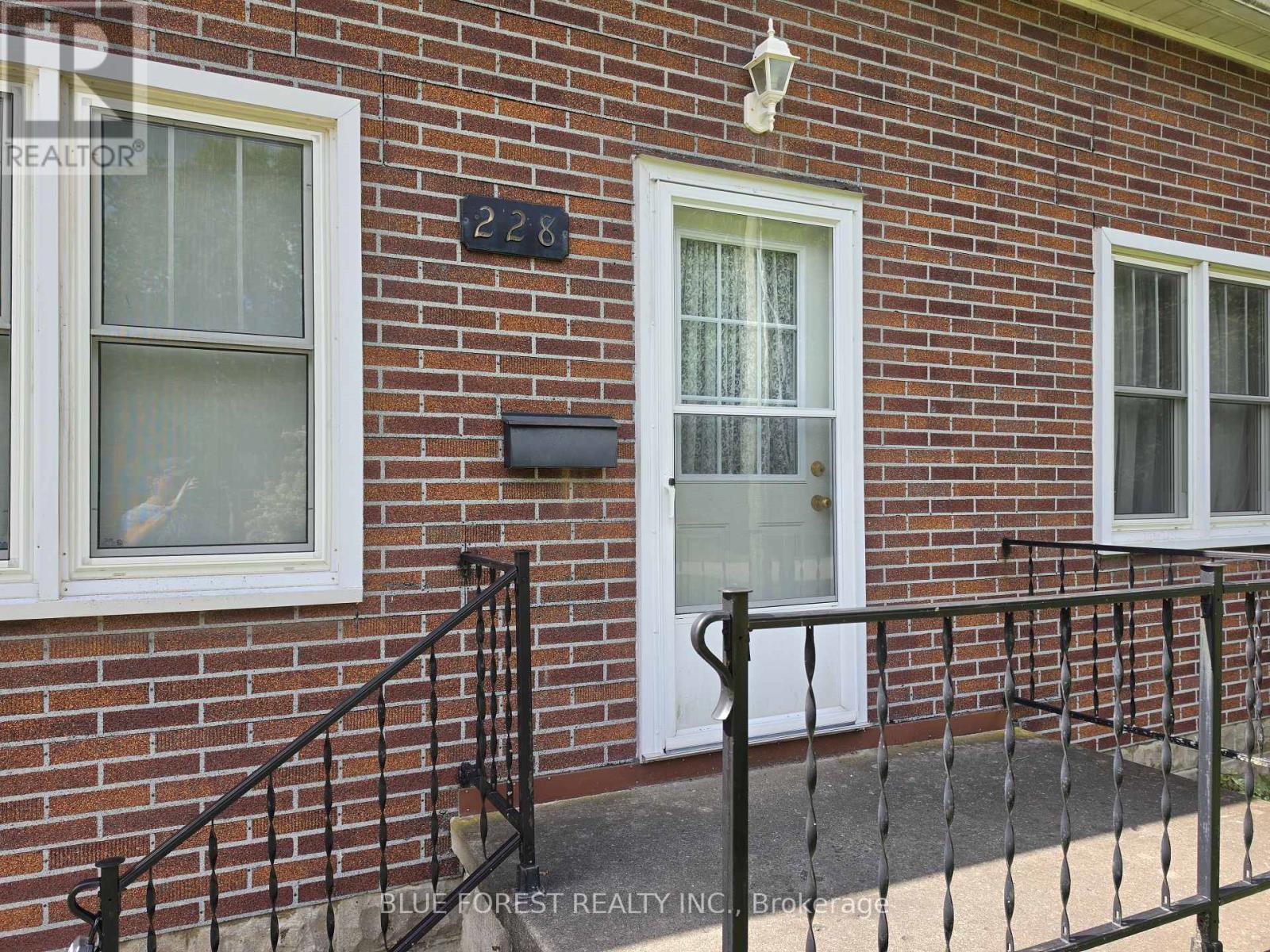 228 Flora Street, West Elgin, Ontario  N0L 2C0 - Photo 17 - X13751510