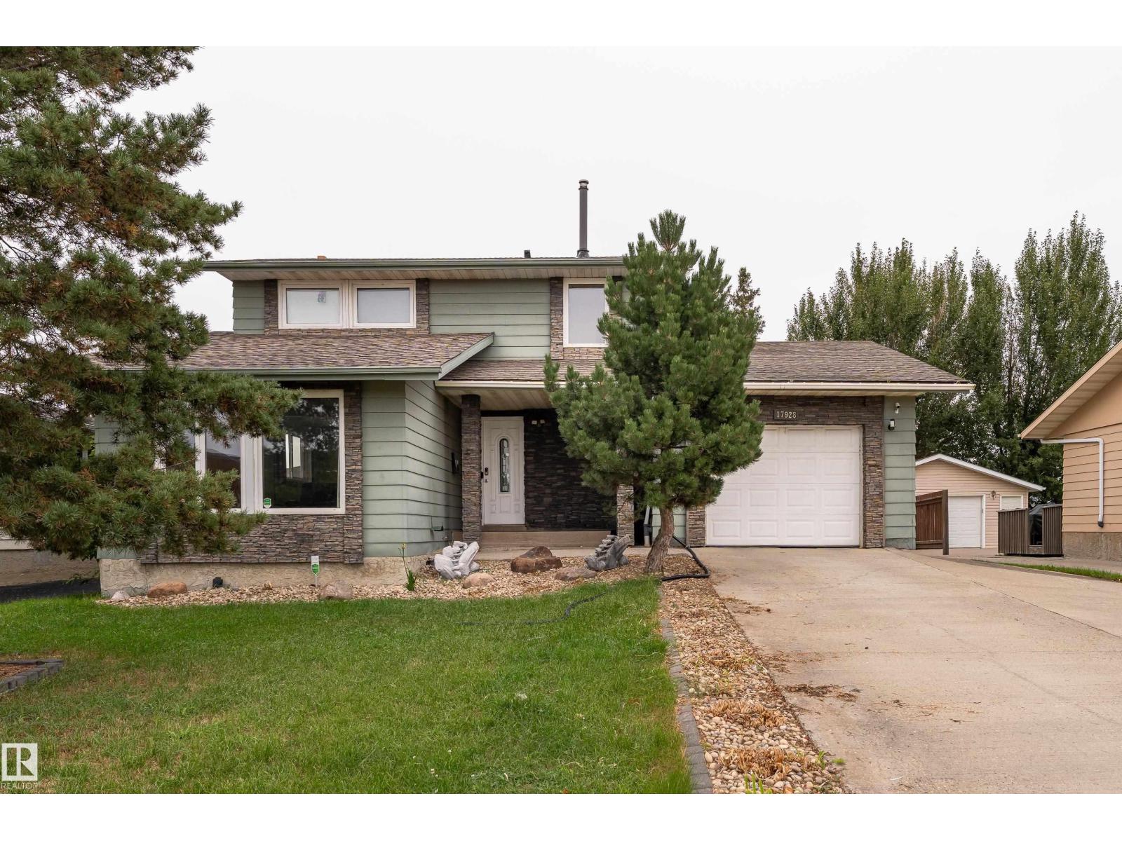17928 93 AVE NW, Edmonton, Alberta
