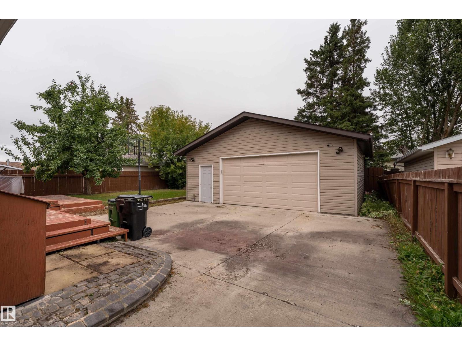 17928 93 Ave NW, Edmonton, Alberta  T5T 1V6 - Photo 5 - E4507480