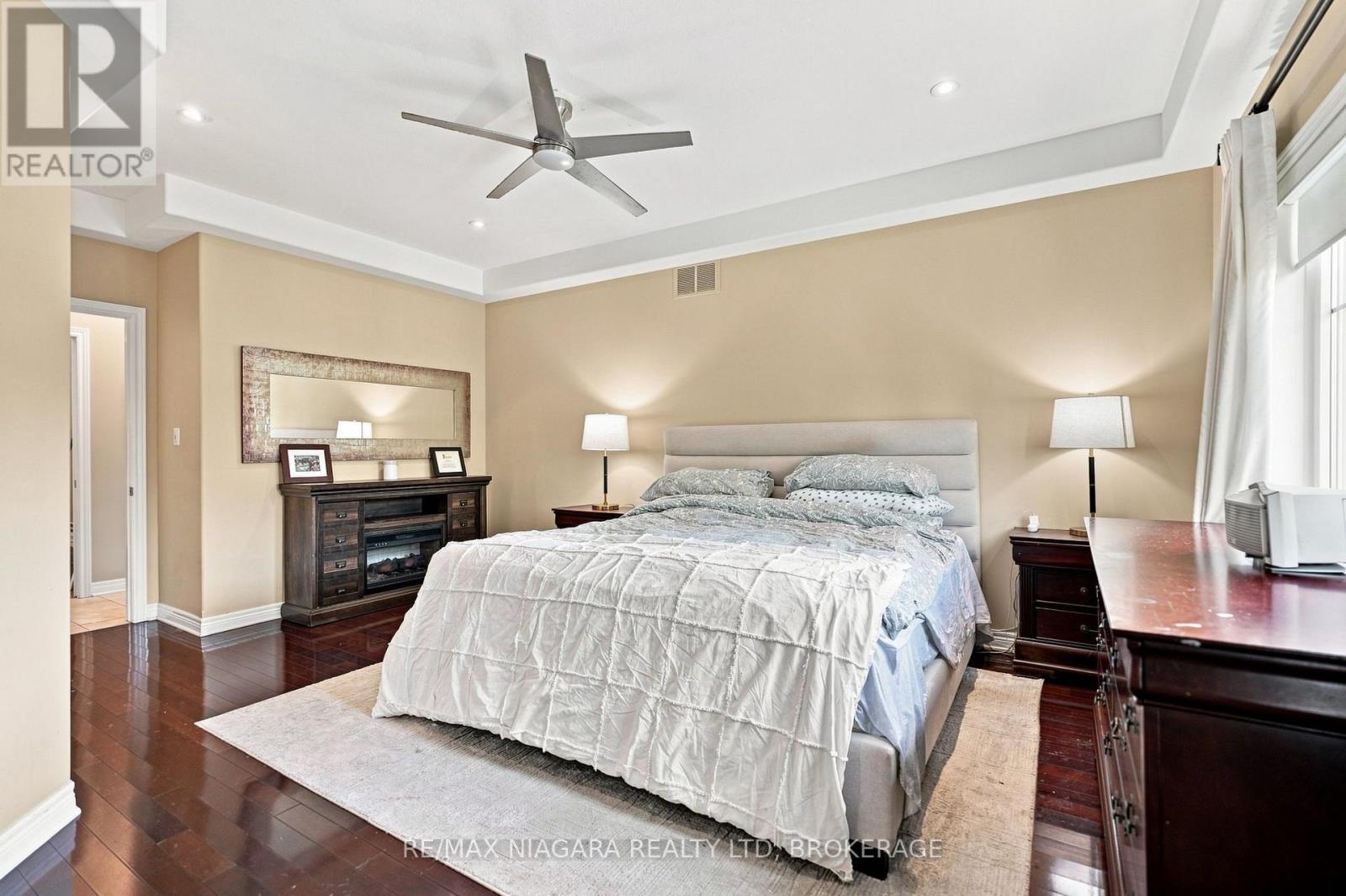 1025 Pelham Road, St. Catharines, Ontario  L2S 4E4 - Photo 17 - X13751412