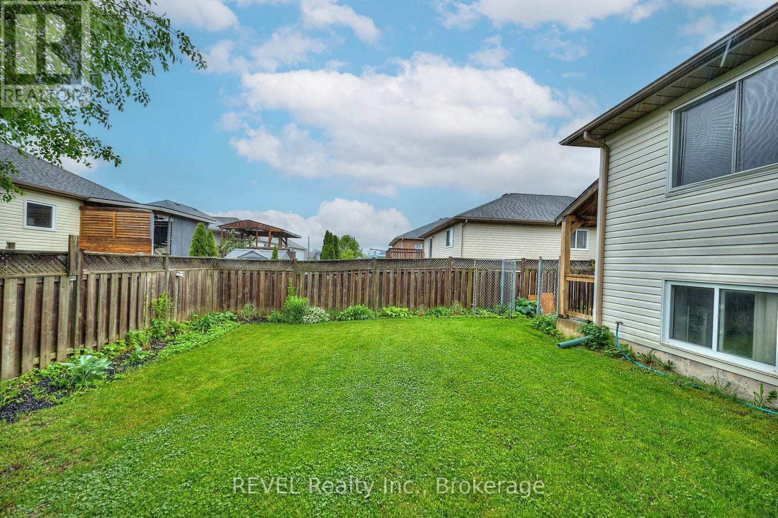 28 Quaker Road, Welland, Ontario  L3C 7K7 - Photo 21 - X13751428