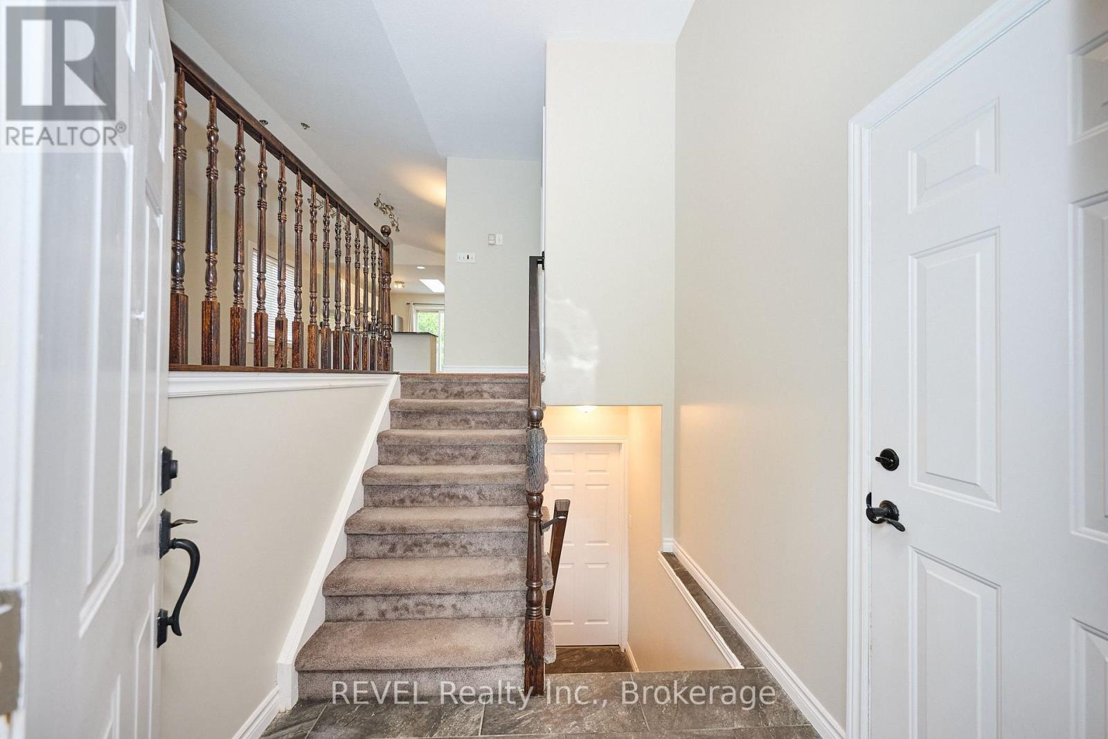 28 Quaker Road, Welland, Ontario  L3C 7K7 - Photo 4 - X13751428