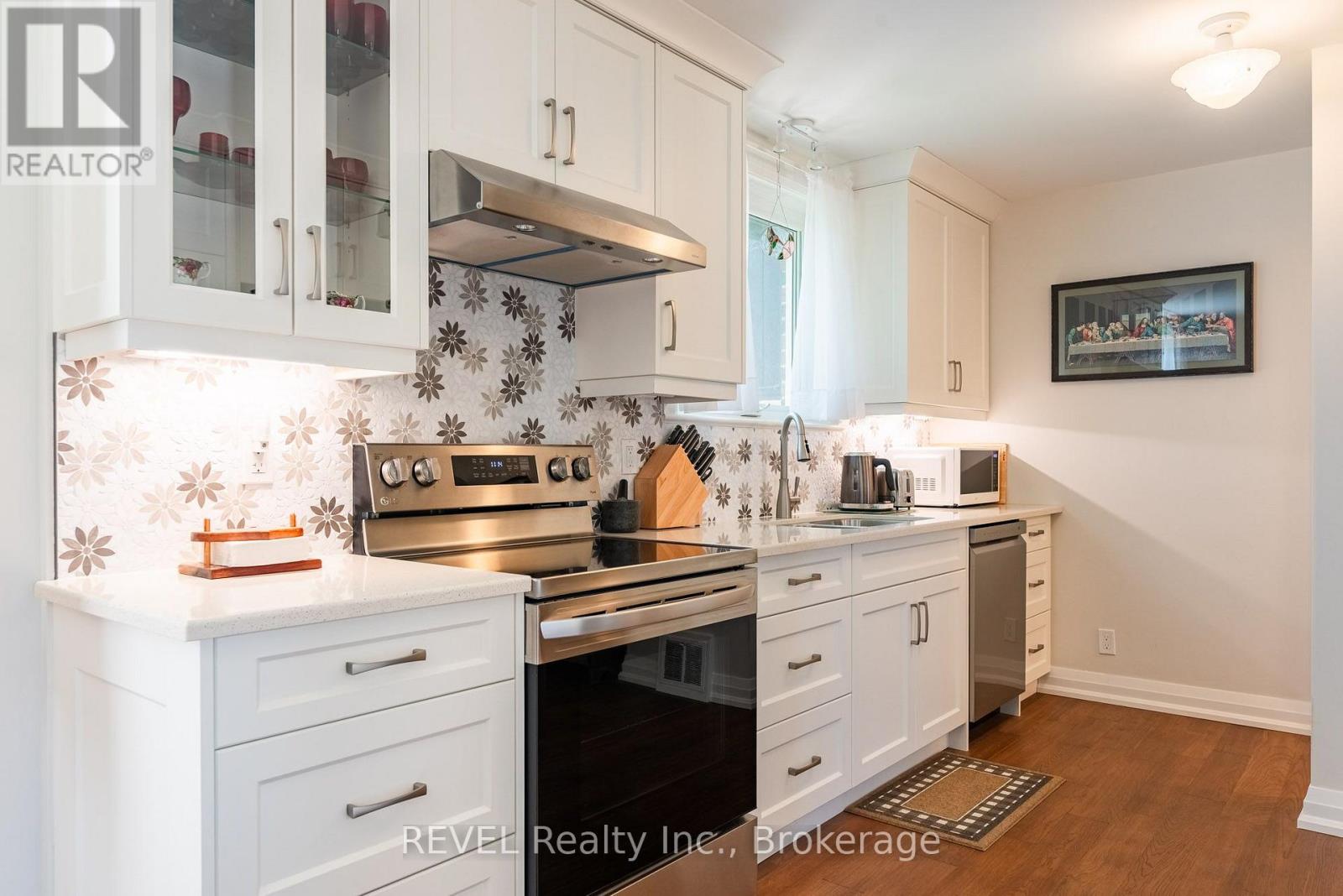 5682 Hanan Avenue, Niagara Falls, Ontario  L2G 4E6 - Photo 12 - X13751474