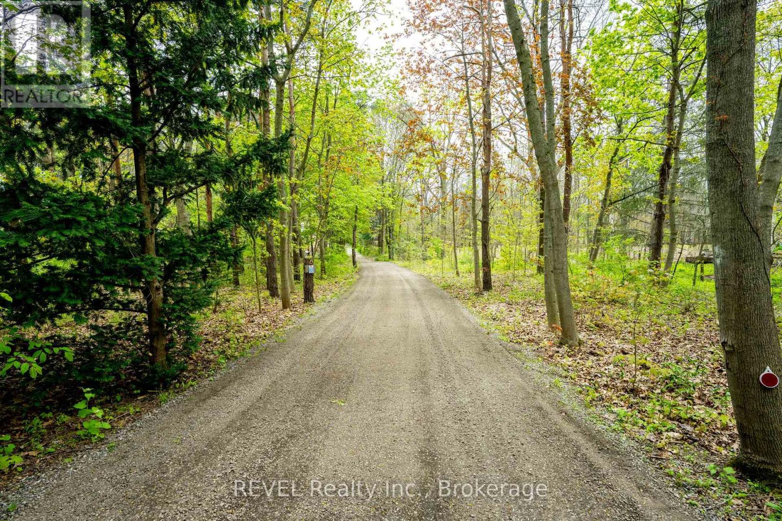 573 Canboro Road, Pelham, Ontario L0S 1C0 - Photo 4 - X13751488