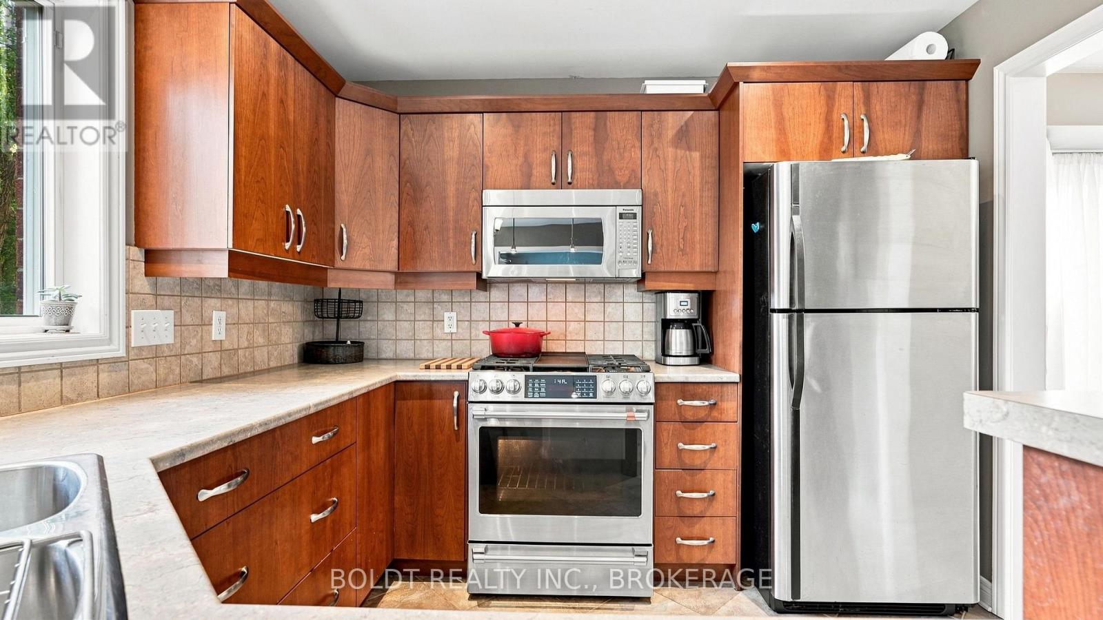 4 Arlene Street, St. Catharines, Ontario  L2S 4C9 - Photo 17 - X13751550