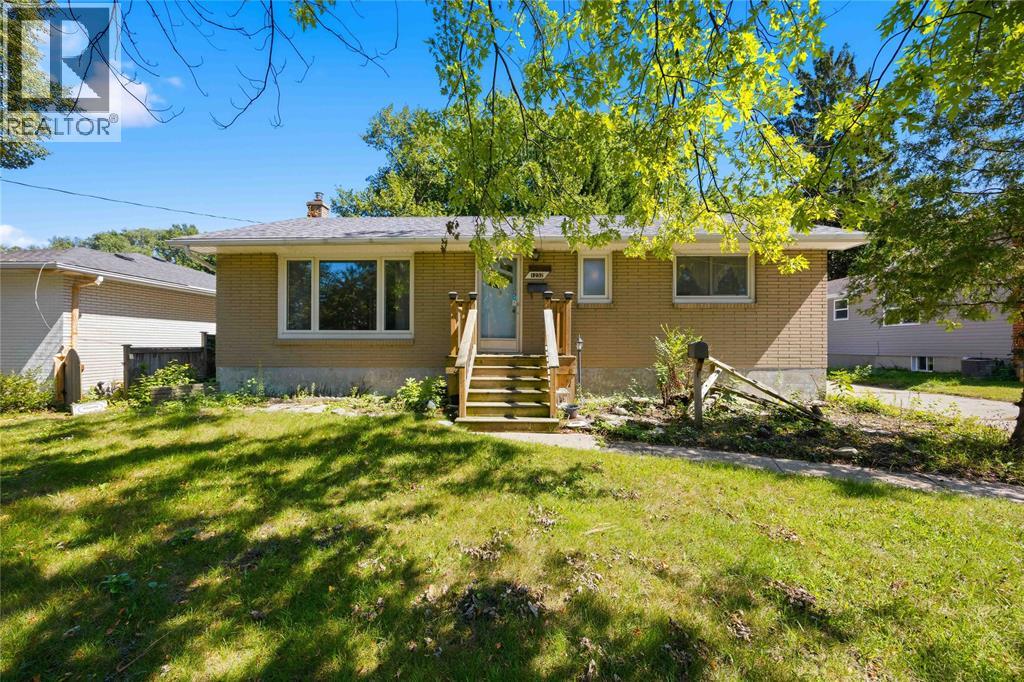 1232 Echo Road, Sarnia, Ontario  N7S 3K3 - Photo 3 - 26021749