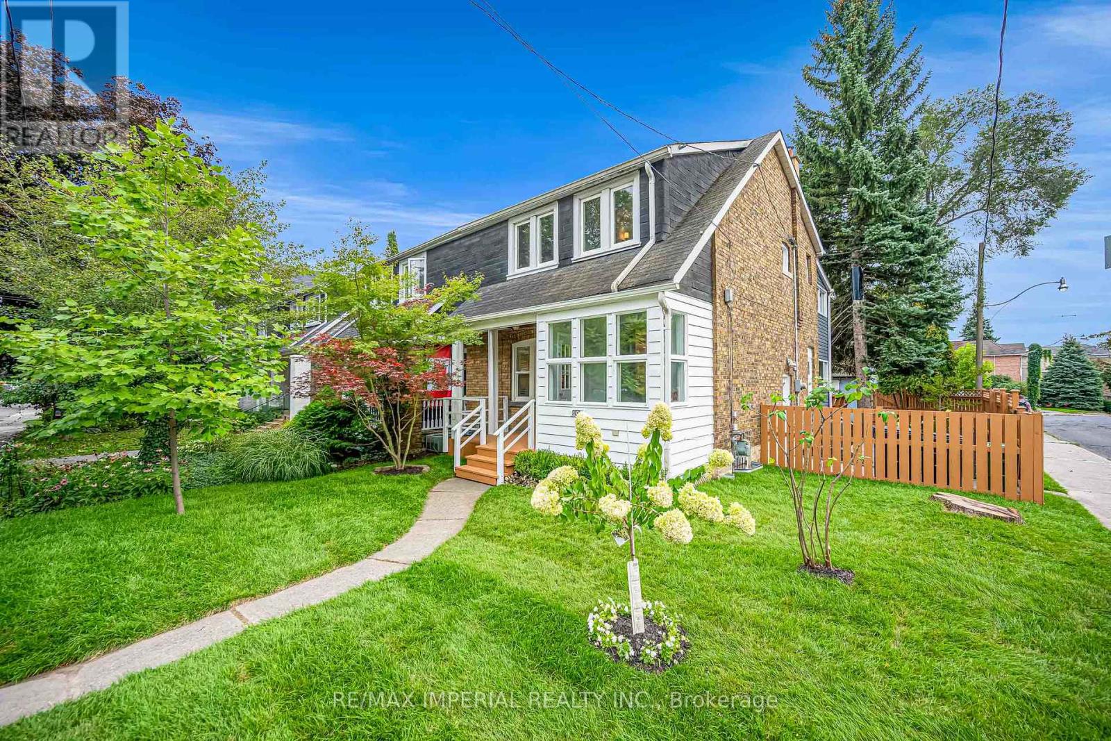 609 Millwood Road, Toronto, Ontario M4S 1K9 - Photo 2 - C13751416