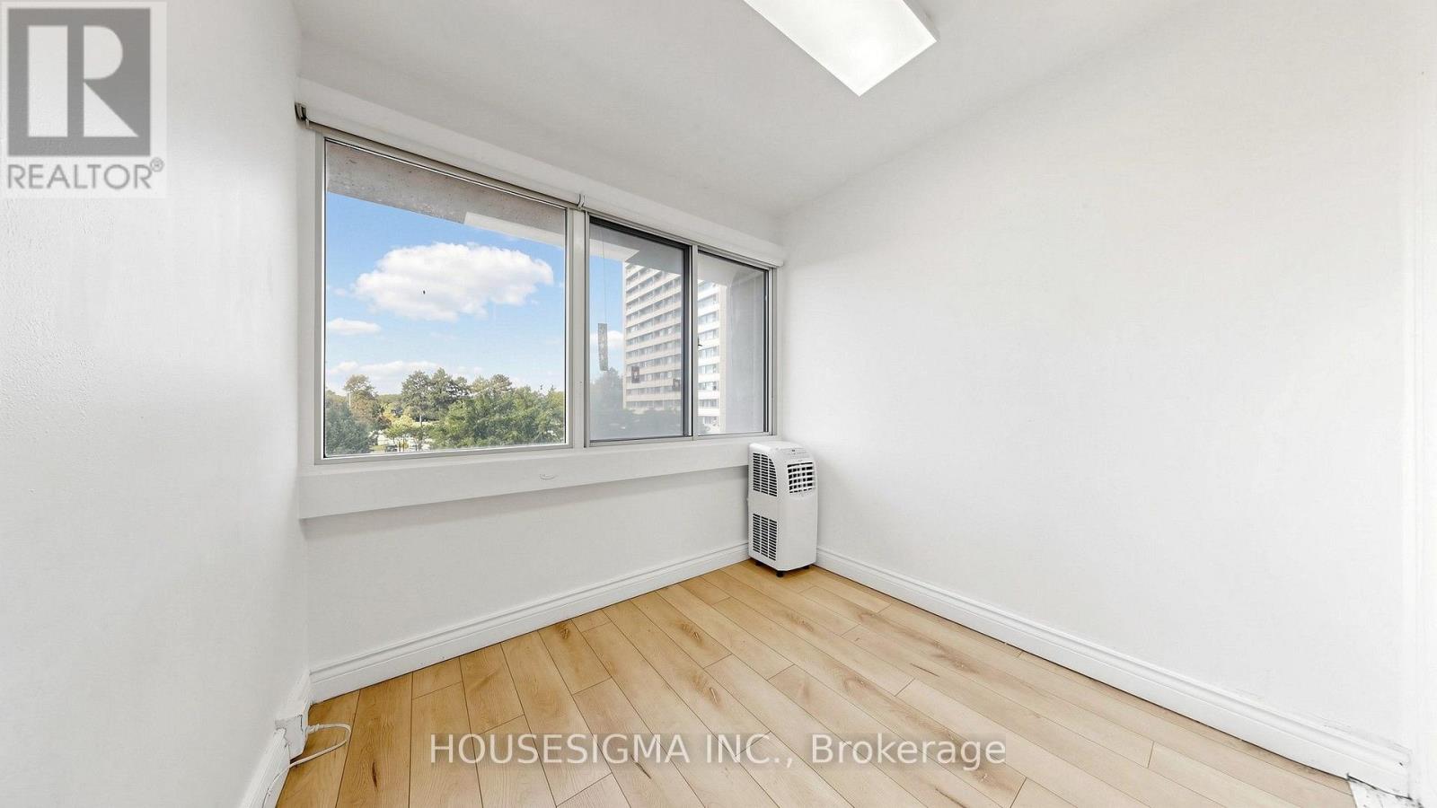 305 - 725 Don Mills Road, Toronto, Ontario  M3C 1S6 - Photo 11 - C13751436