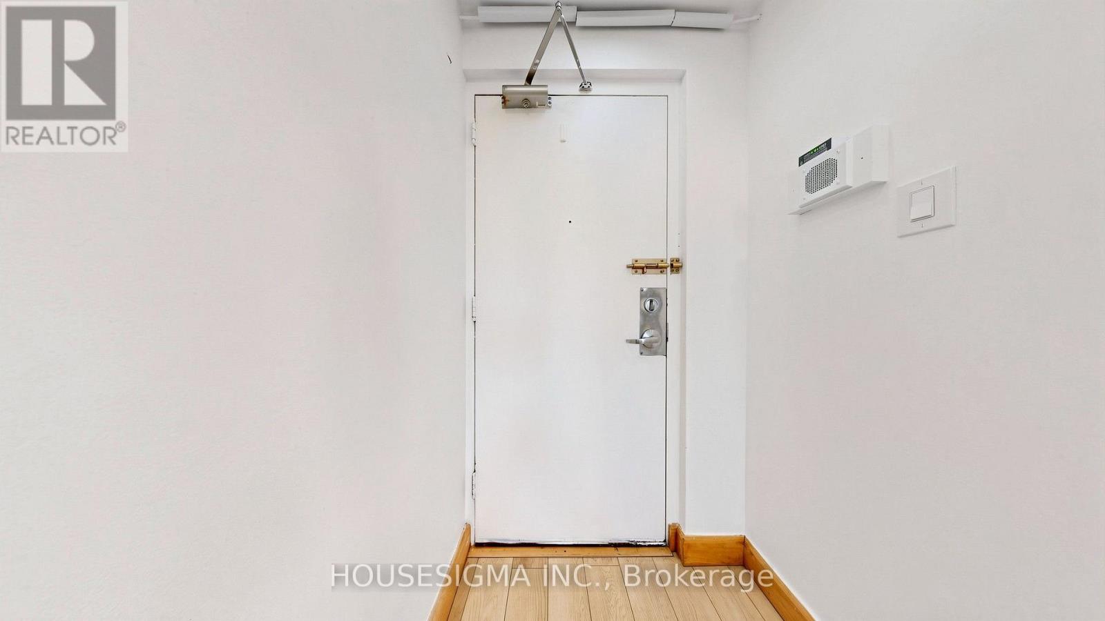 305 - 725 Don Mills Road, Toronto, Ontario  M3C 1S6 - Photo 4 - C13751436