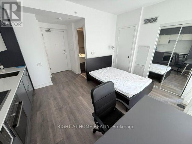 2004 - 15 Grenville Street, Toronto, Ontario  M4Y 1A1 - Photo 3 - C13751438