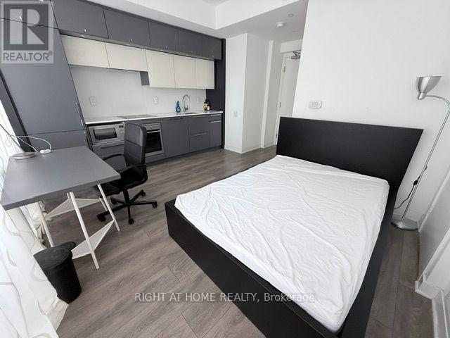 2004 - 15 Grenville Street, Toronto, Ontario  M4Y 1A1 - Photo 4 - C13751438