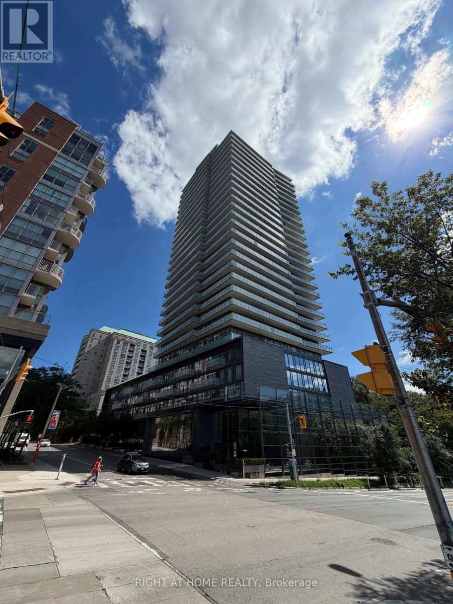 704 - 1815 YONGE STREET, Toronto, Ontario