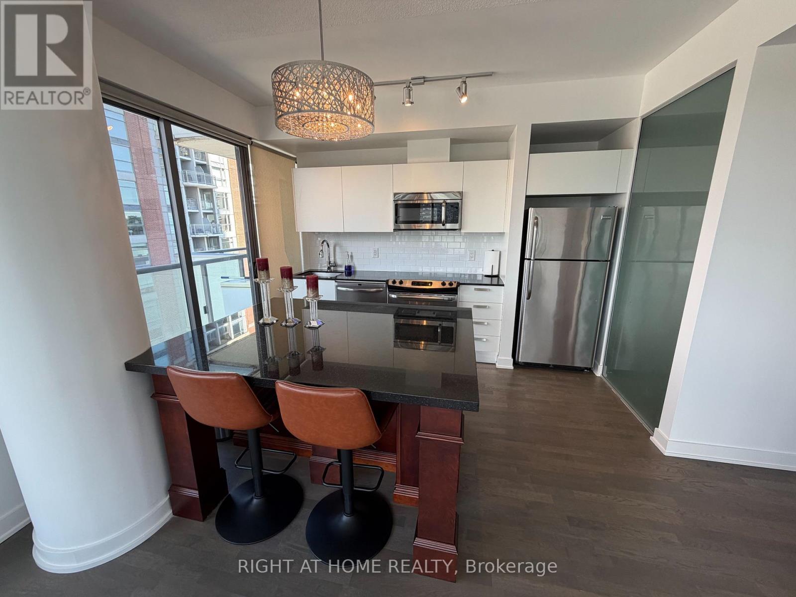 704 - 1815 Yonge Street, Toronto, Ontario  M4T 2A4 - Photo 8 - C13751452