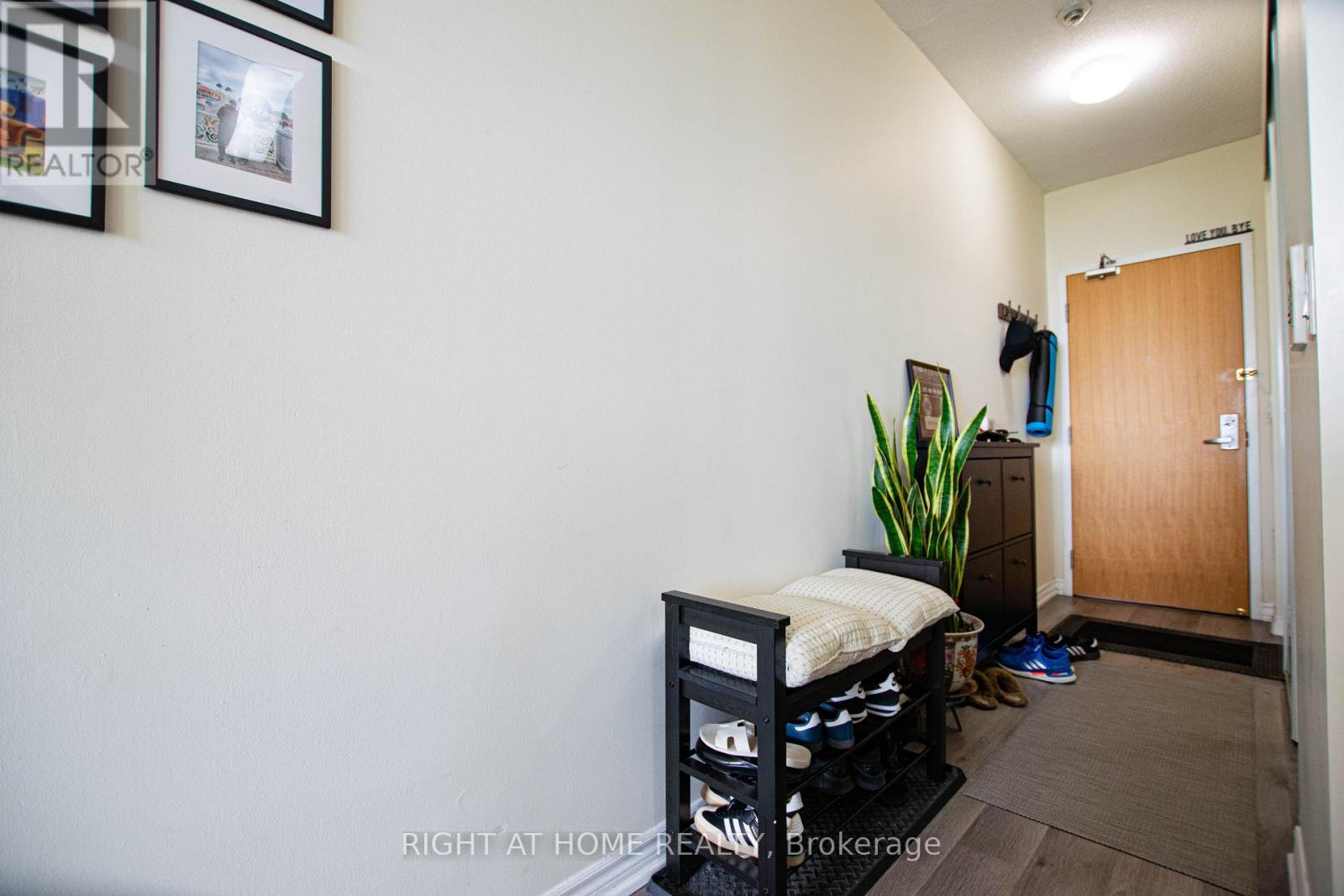 1901 - 68 Grangeway Avenue, Toronto, Ontario  M1H 0A1 - Photo 2 - E13751424