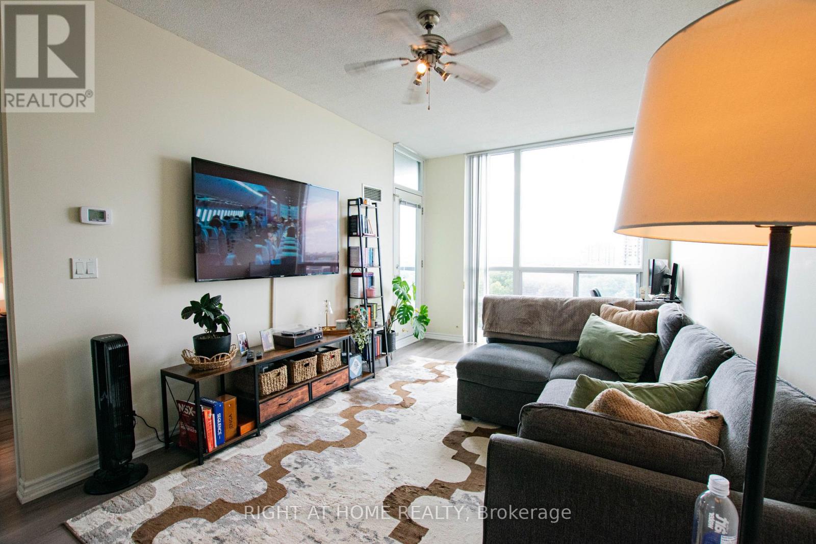 1901 - 68 Grangeway Avenue, Toronto, Ontario  M1H 0A1 - Photo 7 - E13751424