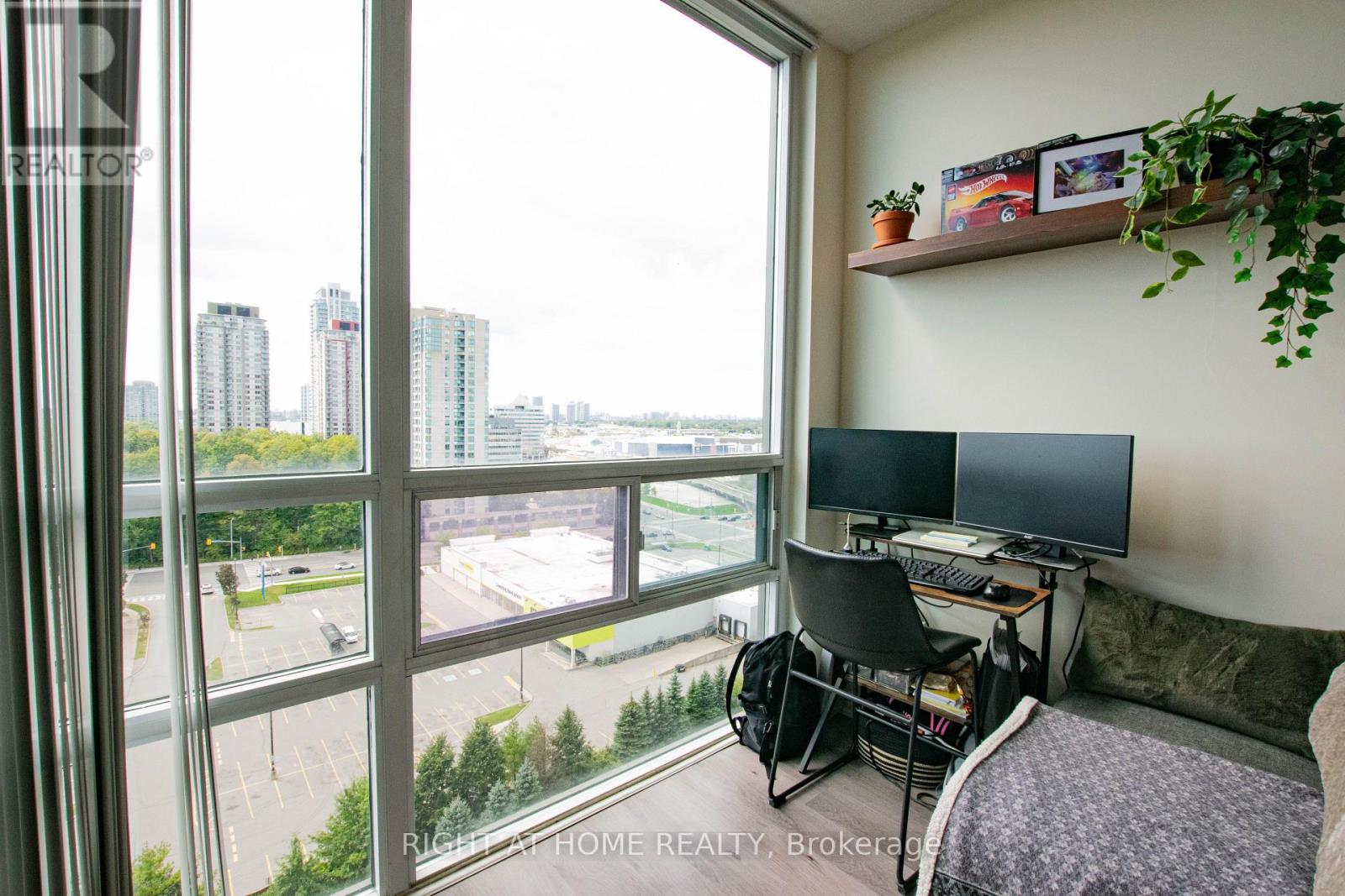 1901 - 68 Grangeway Avenue, Toronto, Ontario  M1H 0A1 - Photo 8 - E13751424