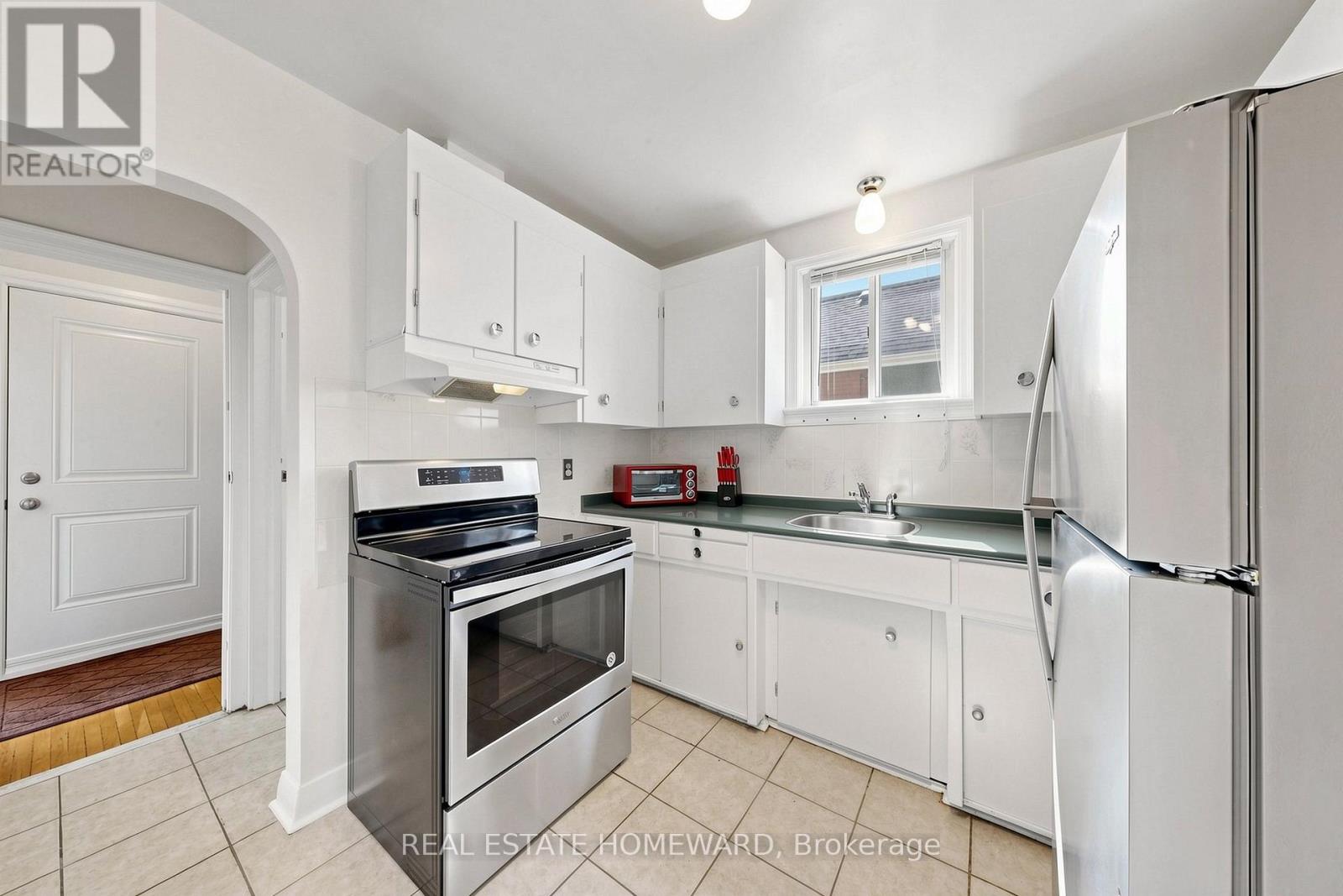 120 Pitt Avenue, Toronto, Ontario  M1L 2R6 - Photo 14 - E13751528