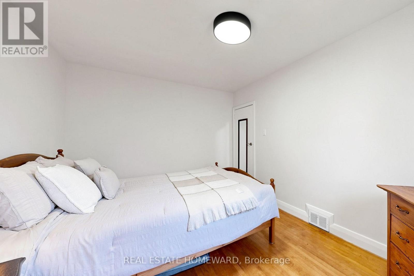 120 Pitt Avenue, Toronto, Ontario  M1L 2R6 - Photo 17 - E13751528
