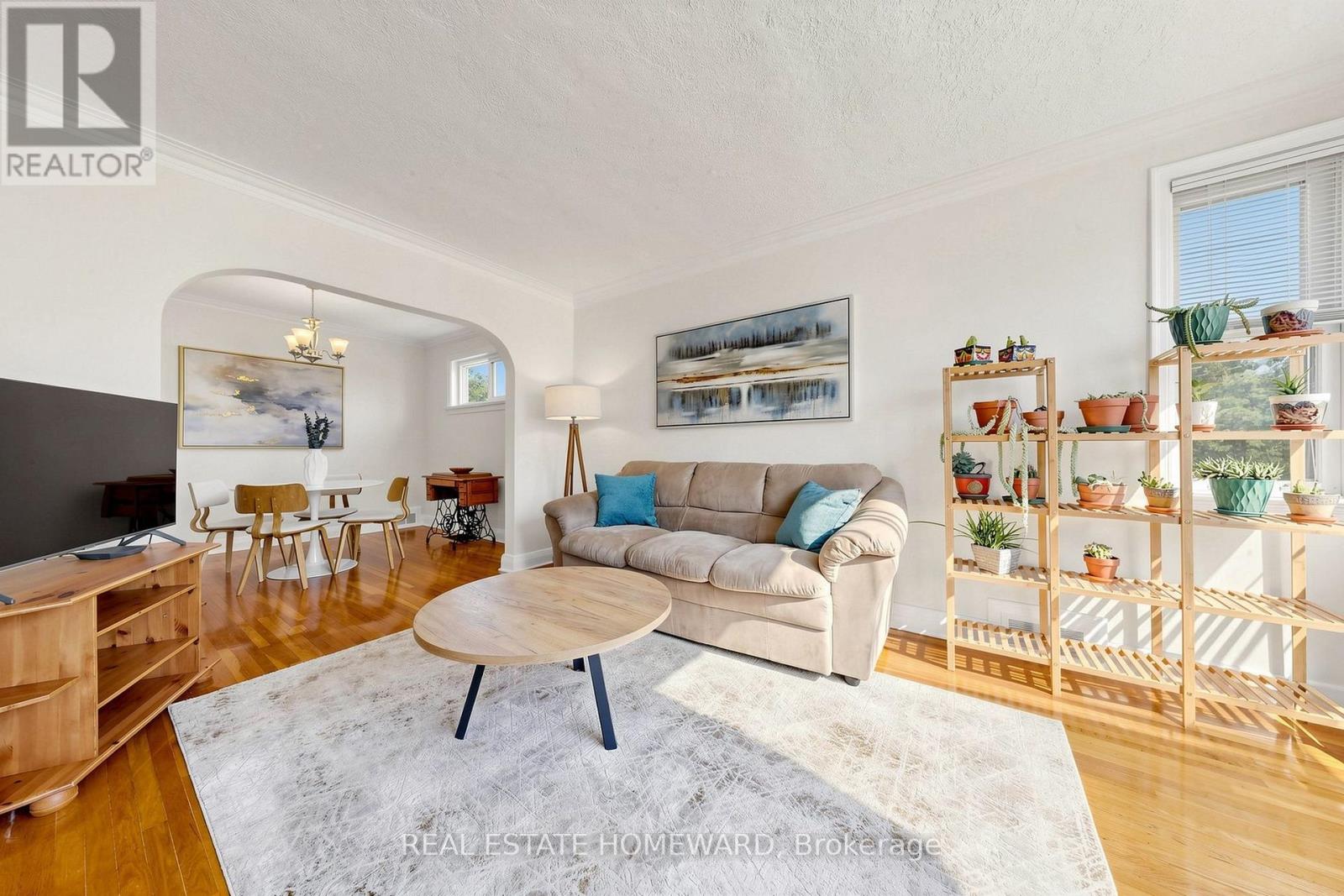 120 Pitt Avenue, Toronto, Ontario  M1L 2R6 - Photo 4 - E13751528