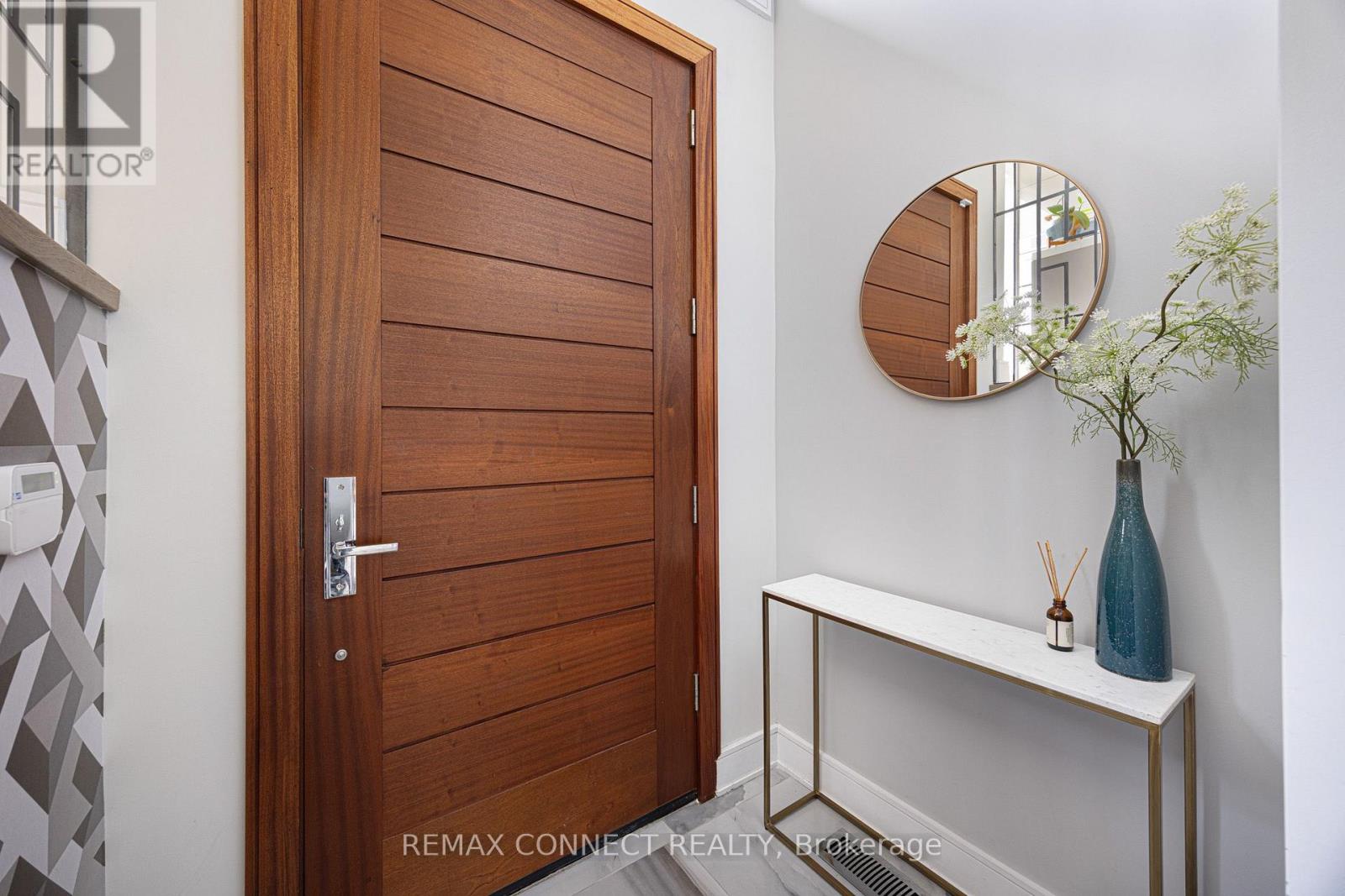 164 Aldwych Avenue, Toronto, Ontario M4J 1X6 - Photo 21 - E13751556