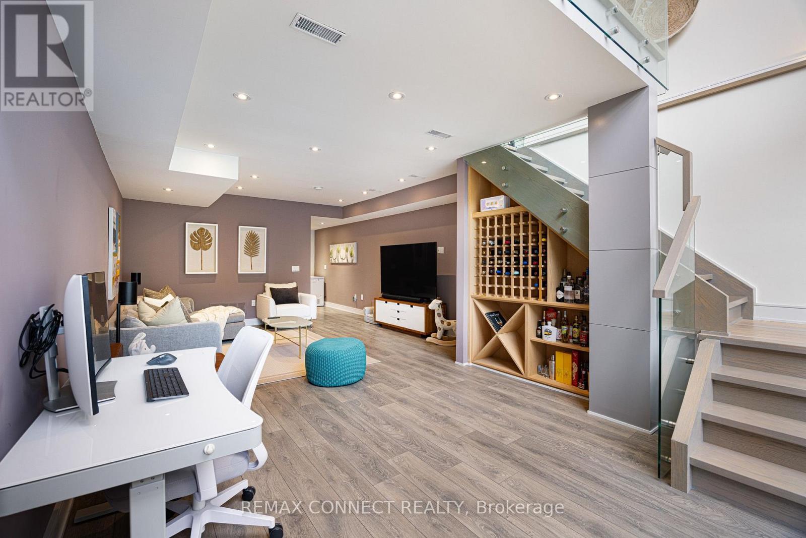 164 Aldwych Avenue, Toronto, Ontario M4J 1X6 - Photo 41 - E13751556