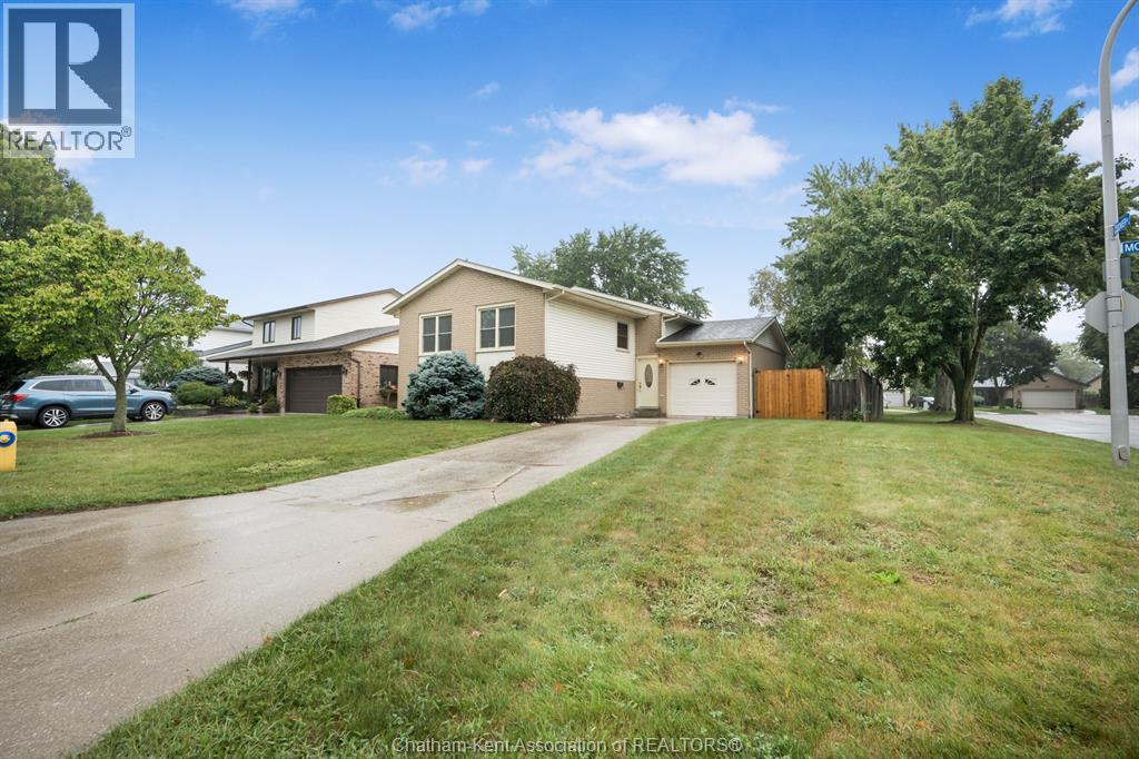 15 Monarch Drive, Chatham, Ontario  N7L 5G6 - Photo 2 - 26021764