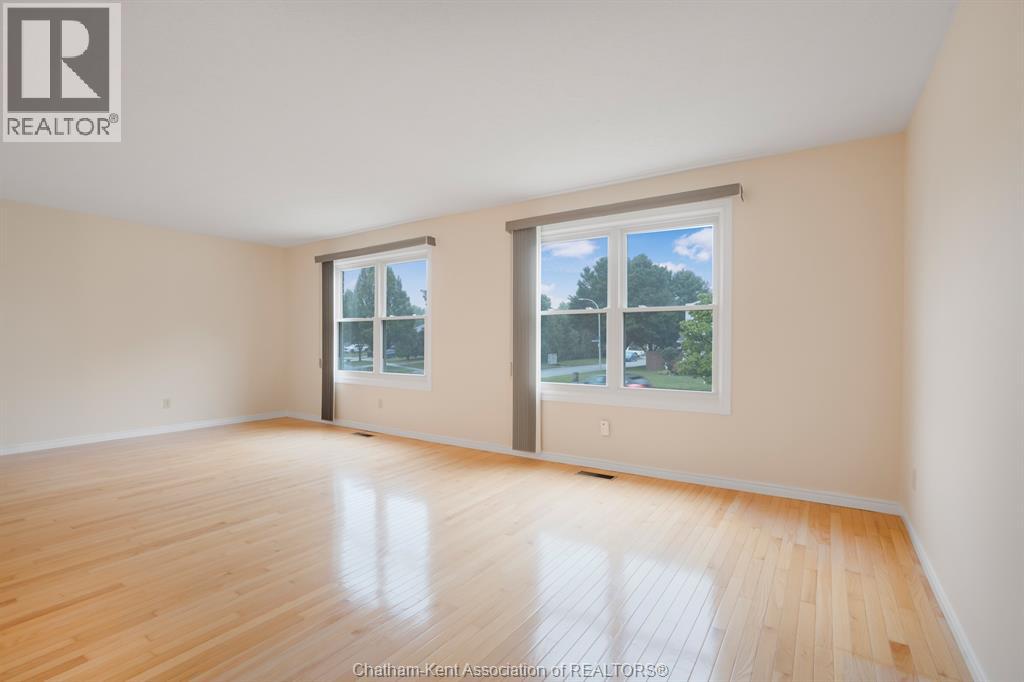 15 Monarch Drive, Chatham, Ontario  N7L 5G6 - Photo 8 - 26021764
