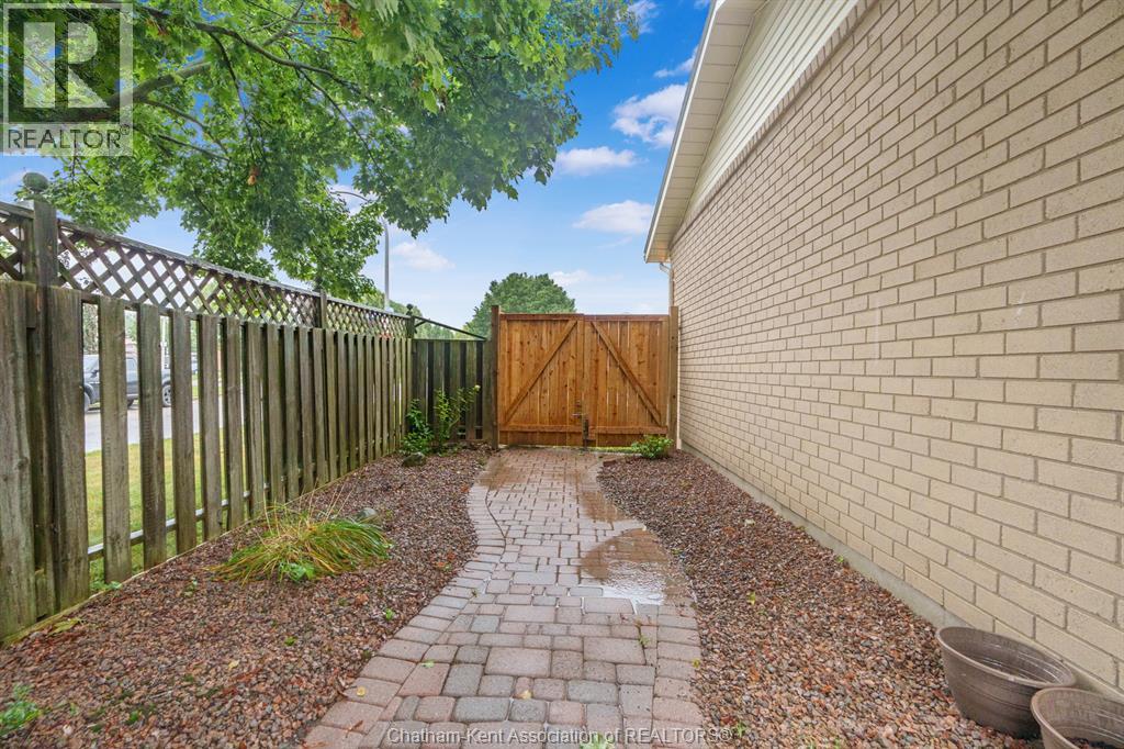 15 Monarch Drive, Chatham, Ontario  N7L 5G6 - Photo 31 - 26021764