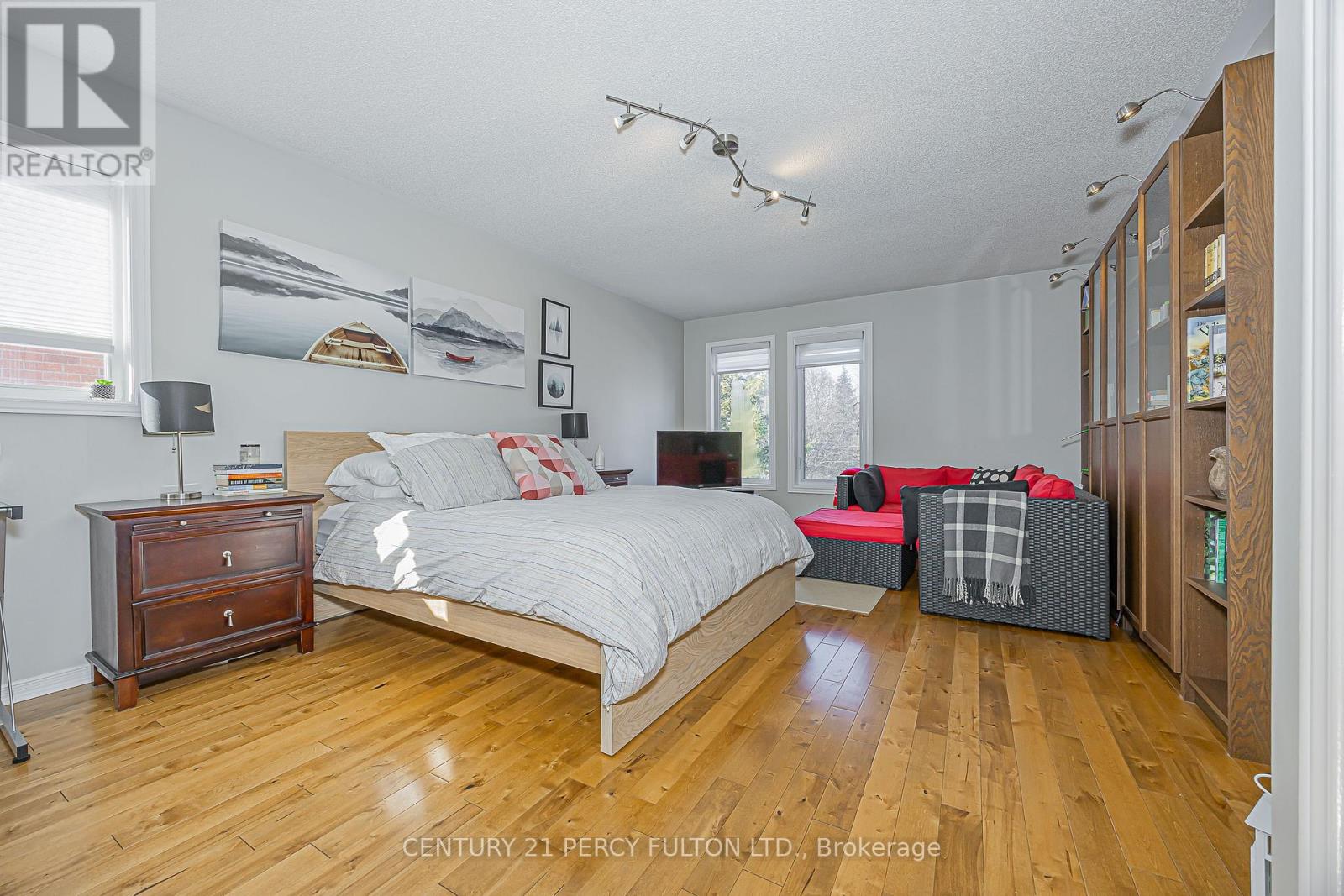 84 Loraview Lane, Aurora, Ontario  L4G 6N5 - Photo 11 - N13751470