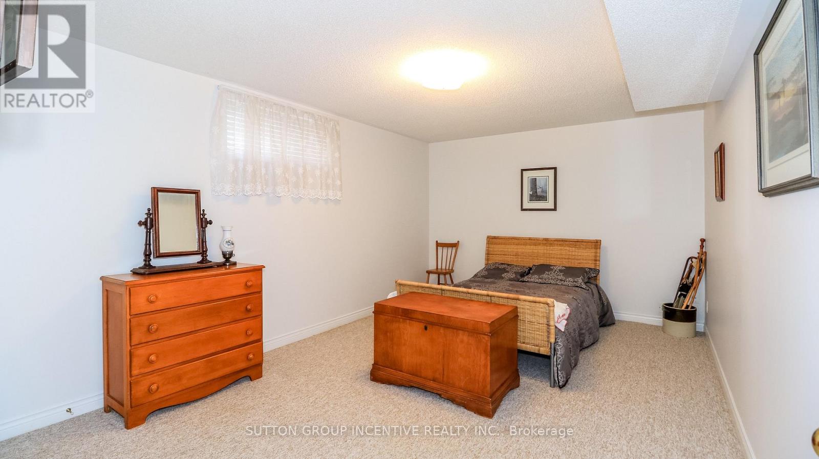 28 Brookfield Crescent, Barrie, Ontario  L4N 9R6 - Photo 15 - S13751580