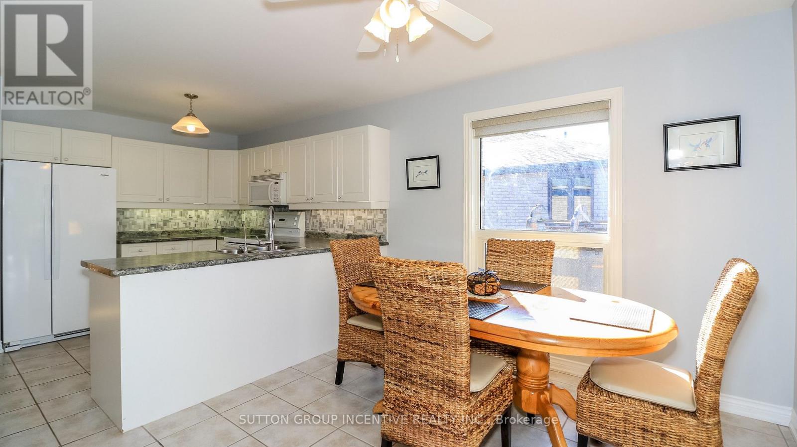 28 Brookfield Crescent, Barrie, Ontario  L4N 9R6 - Photo 7 - S13751580