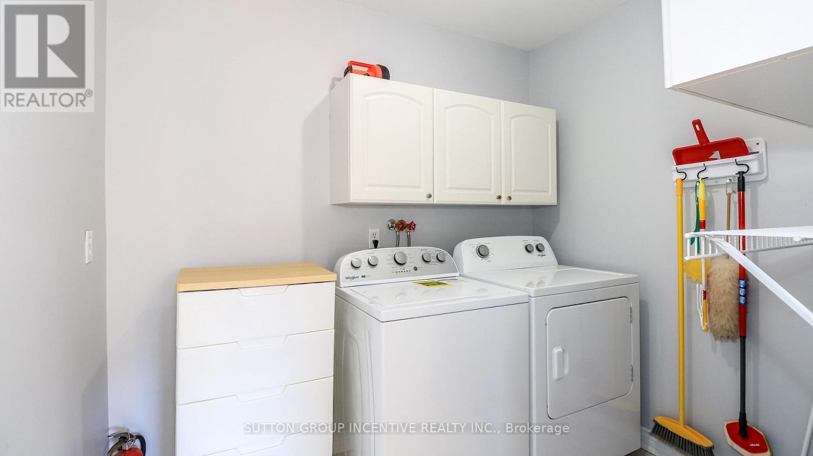 28 Brookfield Crescent, Barrie, Ontario  L4N 9R6 - Photo 9 - S13751580