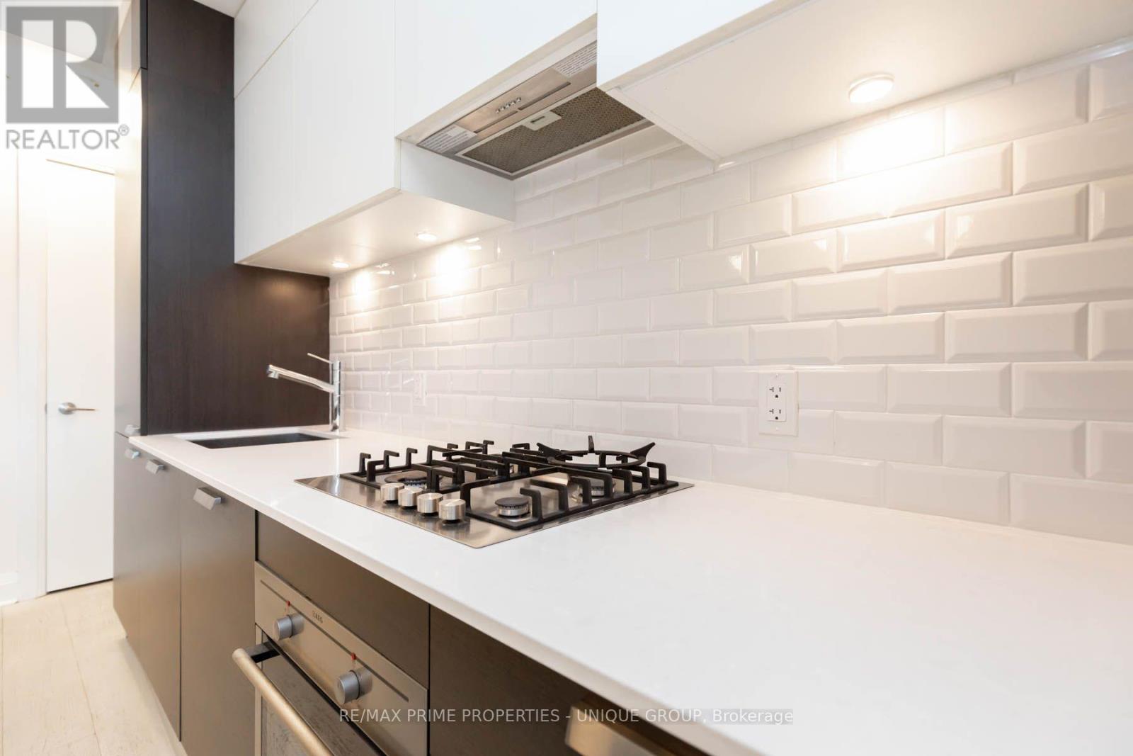 304 - 245 Perth Avenue, Toronto, Ontario  M6P 3X9 - Photo 12 - W13751450