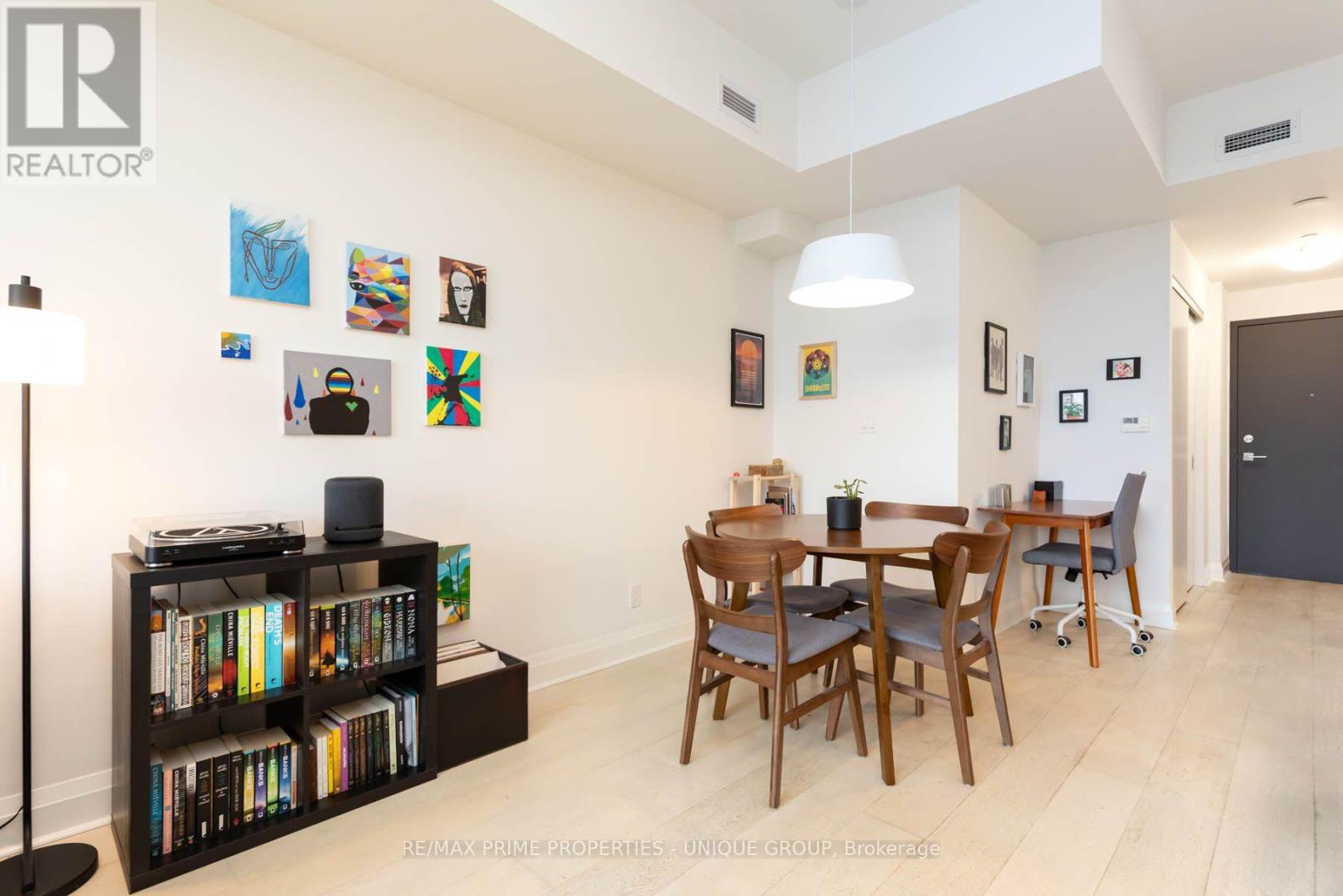 304 - 245 Perth Avenue, Toronto, Ontario  M6P 3X9 - Photo 8 - W13751450