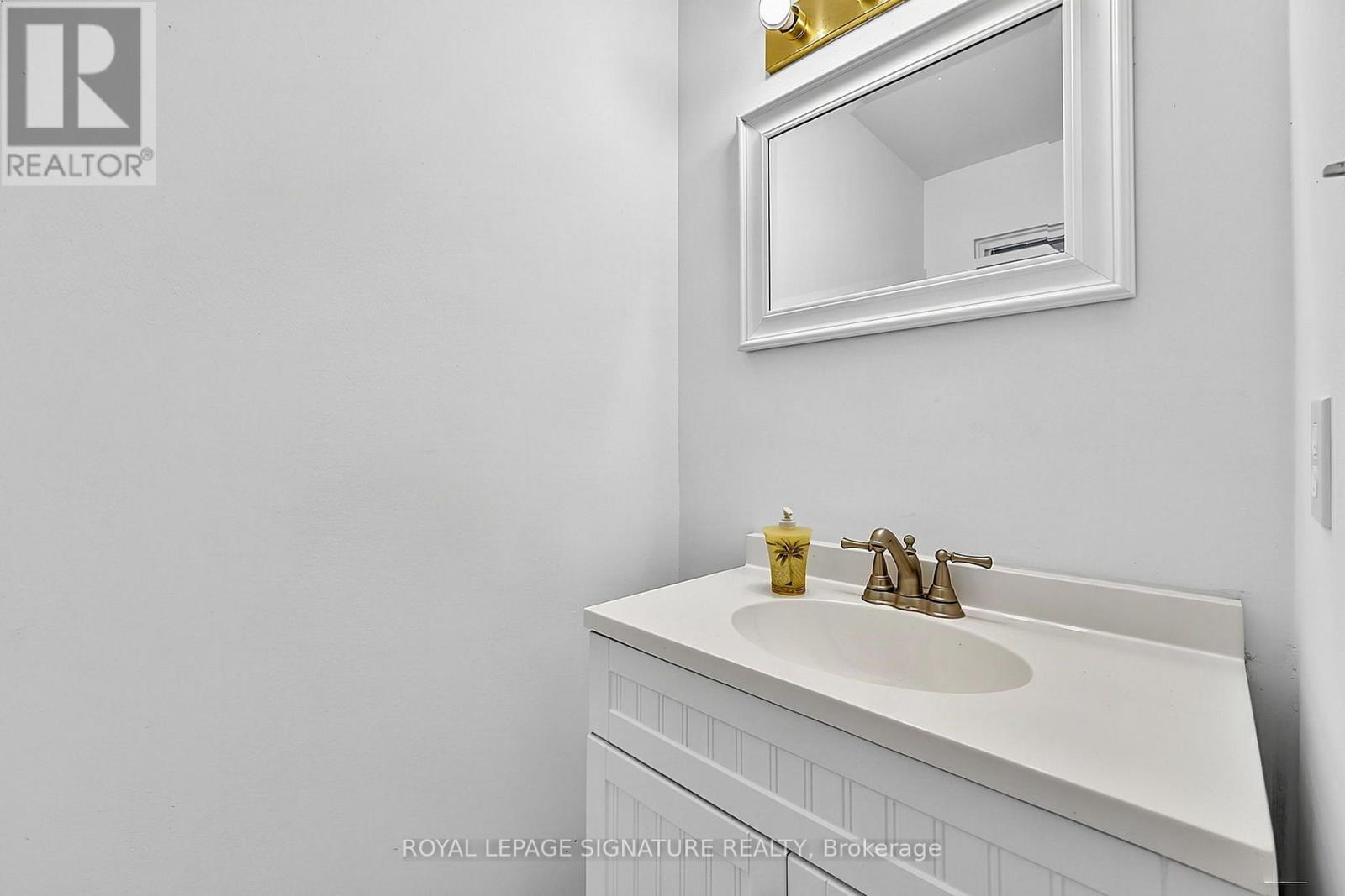 5950 Chidham Crescent, Mississauga, Ontario  L5N 2R9 - Photo 24 - W13751456