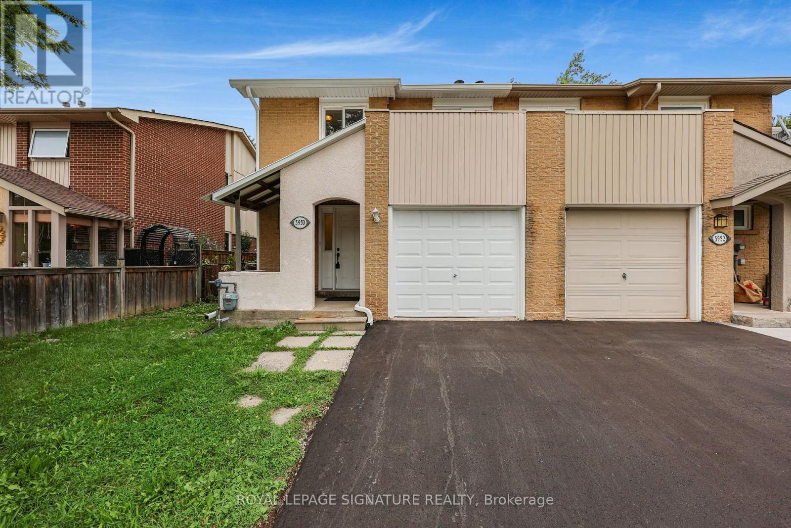 5950 Chidham Crescent, Mississauga, Ontario  L5N 2R9 - Photo 3 - W13751456