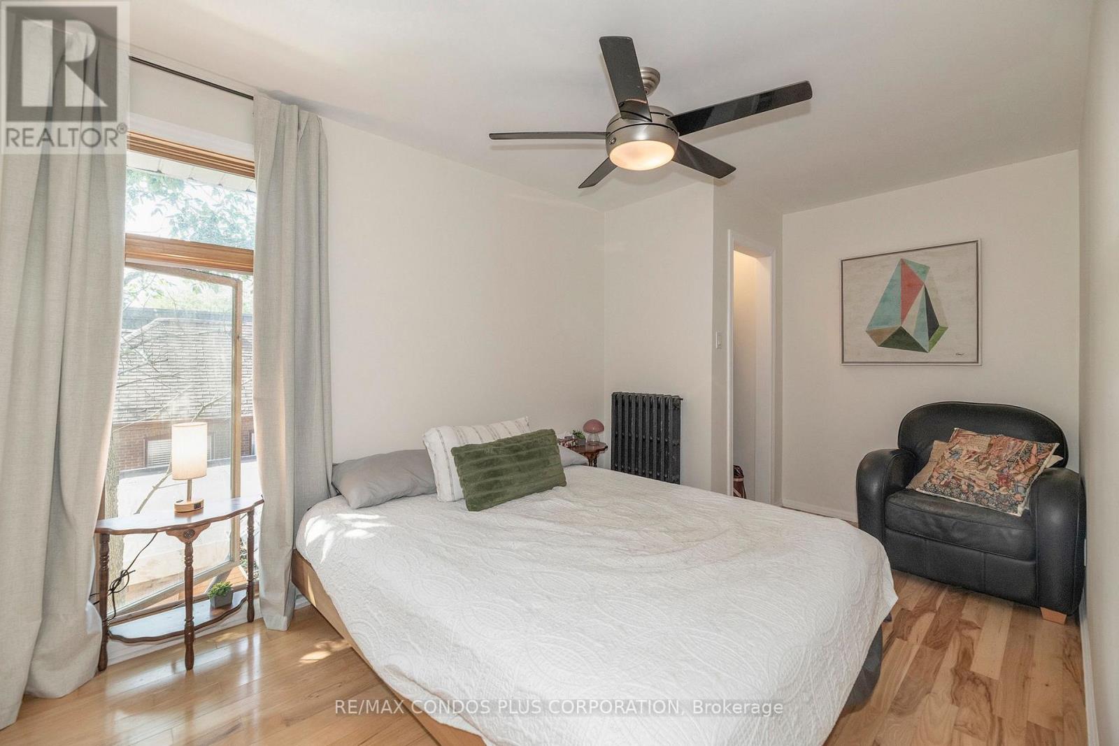 11 Elton Crescent, Toronto, Ontario  M8W 2X9 - Photo 29 - W13751458