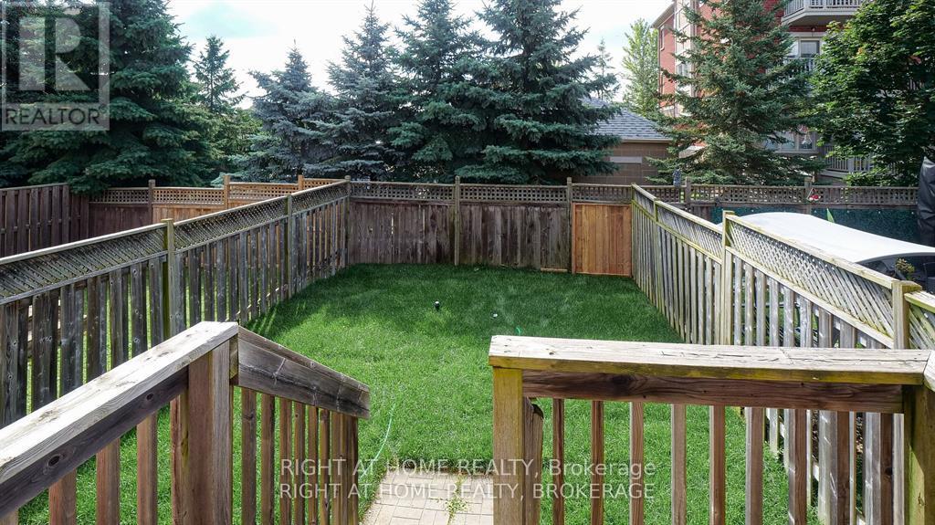 3956 Stardust Drive, Mississauga, Ontario  L5M 8A6 - Photo 4 - W13751538