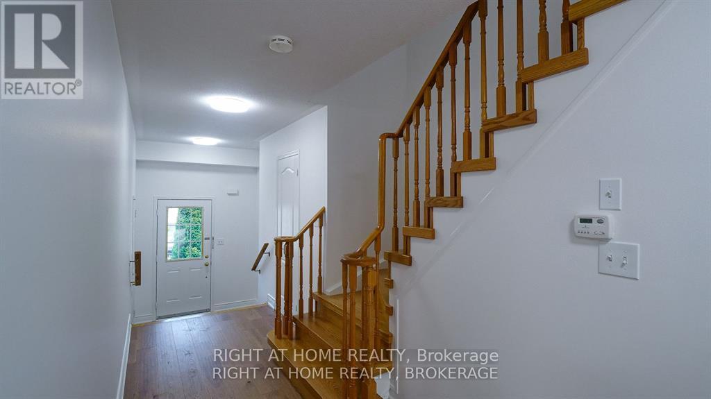 3956 Stardust Drive, Mississauga, Ontario  L5M 8A6 - Photo 6 - W13751538