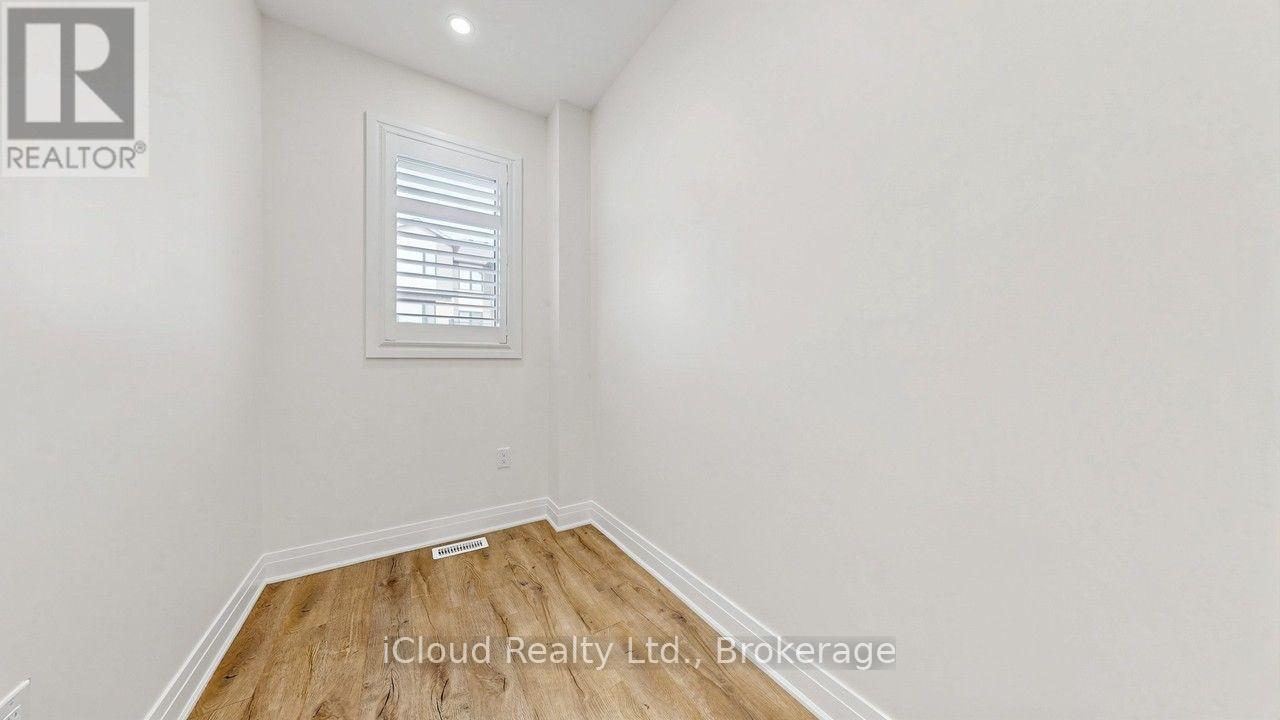 563 Bellflower Court, Milton, Ontario  L9E 1W5 - Photo 6 - W13751558