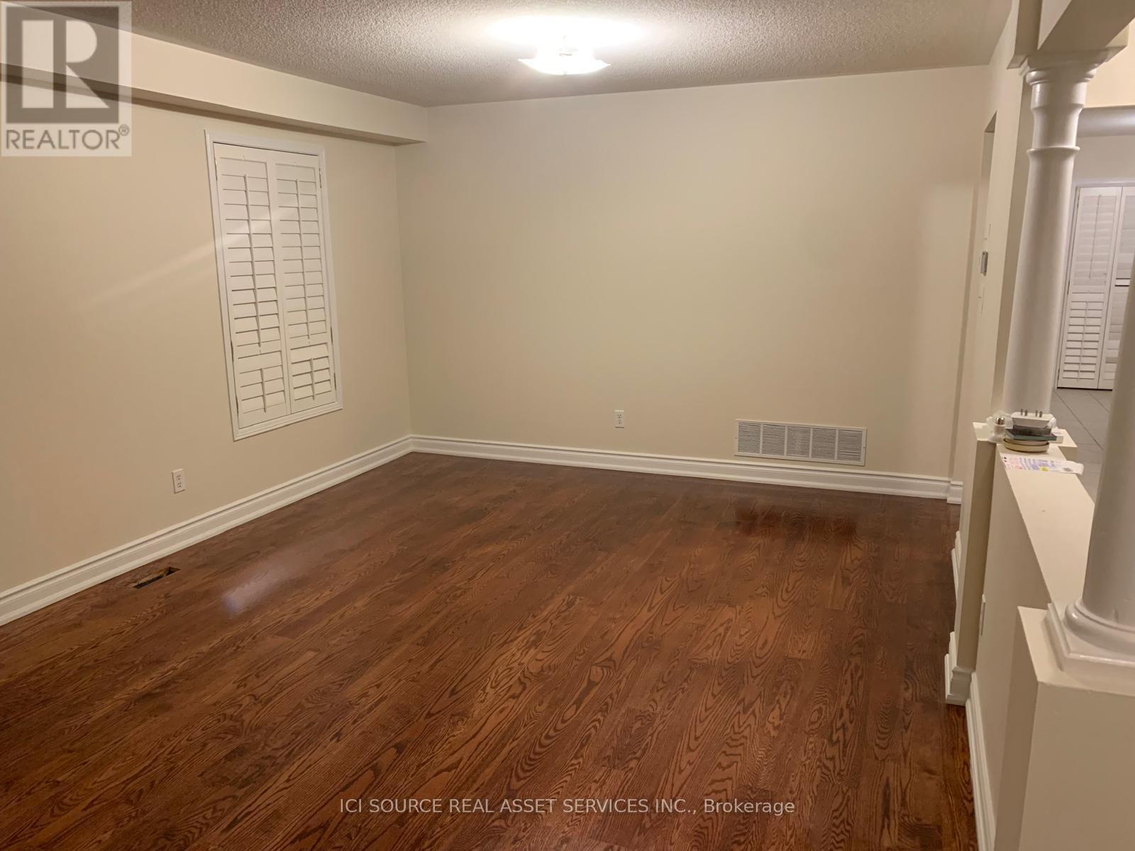 Upper - 4783 Apple Blossom Circle, Mississauga, Ontario  L5V 3C7 - Photo 3 - W13751560