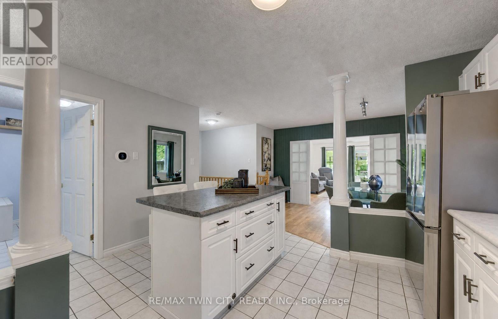 95 York Street E, Centre Wellington, Ontario  N0B 1S0 - Photo 13 - X13751406