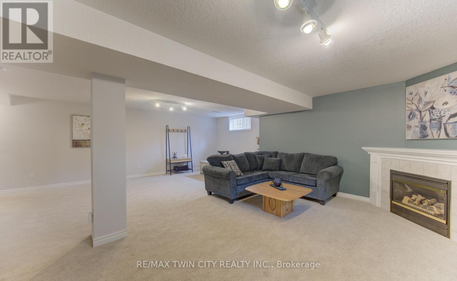 95 York Street E, Centre Wellington, Ontario  N0B 1S0 - Photo 30 - X13751406