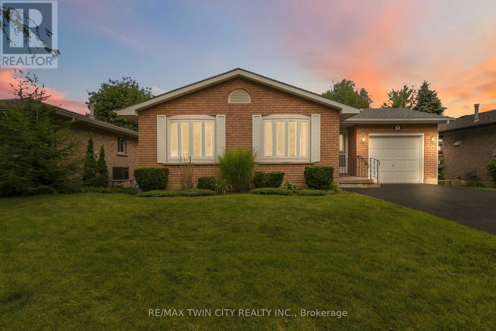 22 ALLENSGATE DRIVE, Brantford, Ontario