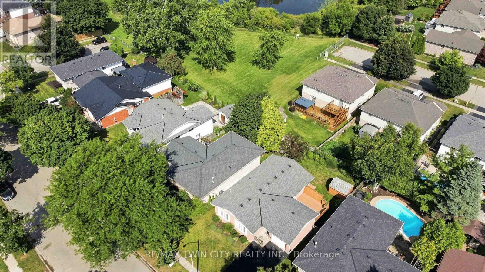 22 Allensgate Drive, Brantford, Ontario N3V 1C8 - Photo 38 - X13751440
