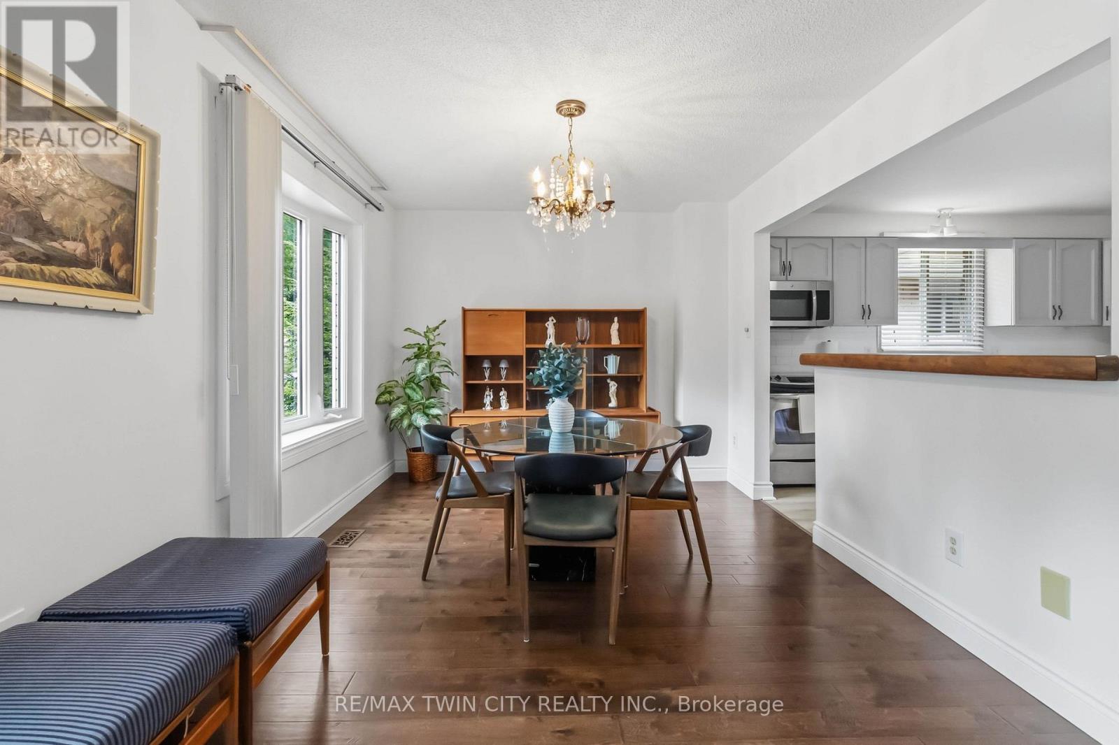 22 Allensgate Drive, Brantford, Ontario N3V 1C8 - Photo 7 - X13751440