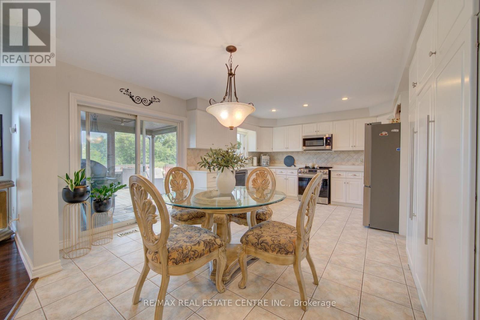 51 Copperfield Drive, Cambridge, Ontario  N1R 8A4 - Photo 9 - X13751446