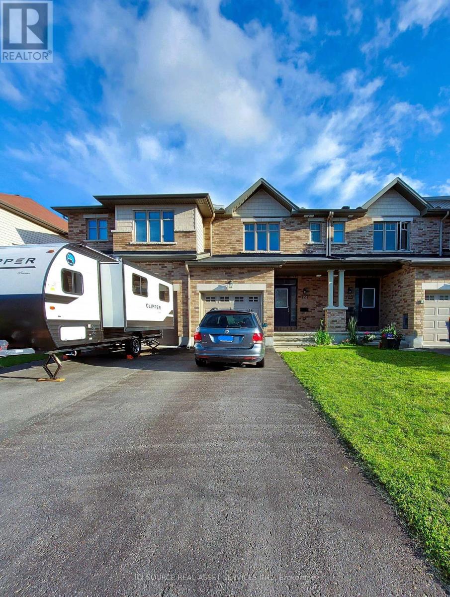 127 HAWKESWOOD DRIVE, Ottawa, Ontario