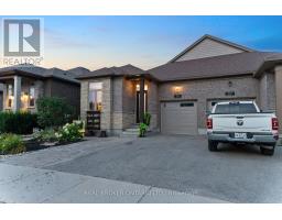 98 WOODBERRY CRESCENT, Woolwich, Ontario